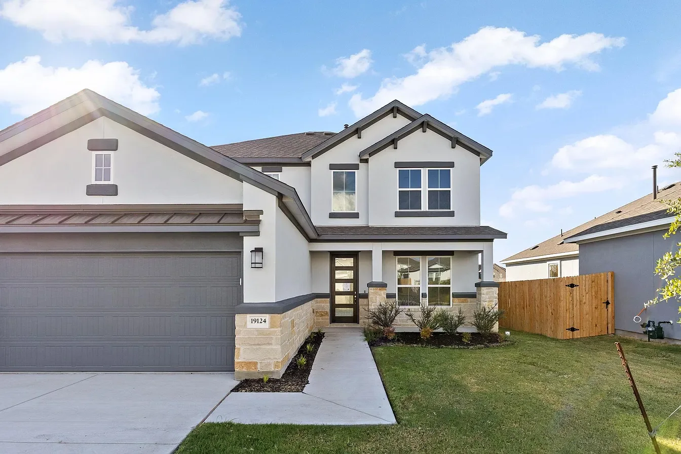 Exterior of a Saratoga Homes home in Enclave at Cele, Pflugerville
