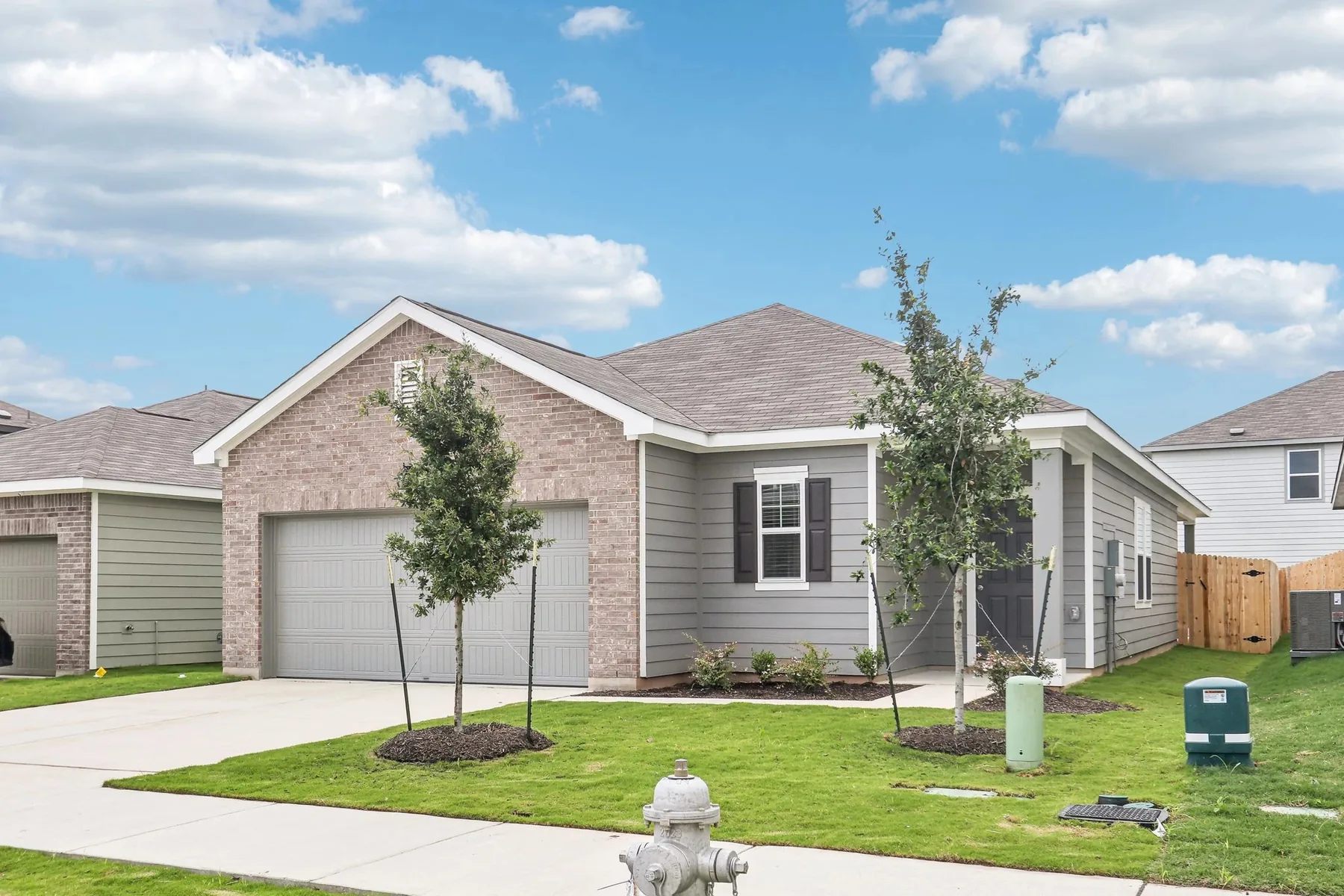 Exterior of a Starlight Homes home in Rolling Glen, Hutto